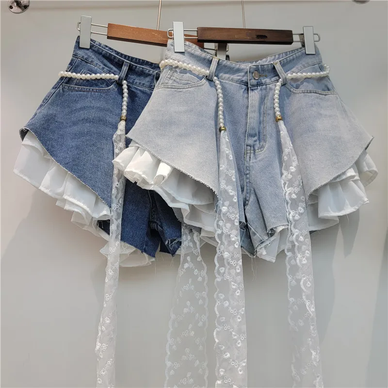 High-waisted slim-fit A-line denim shorts with stylish diagonal splicing, sweet and spicy wide-leg hot pants for summer