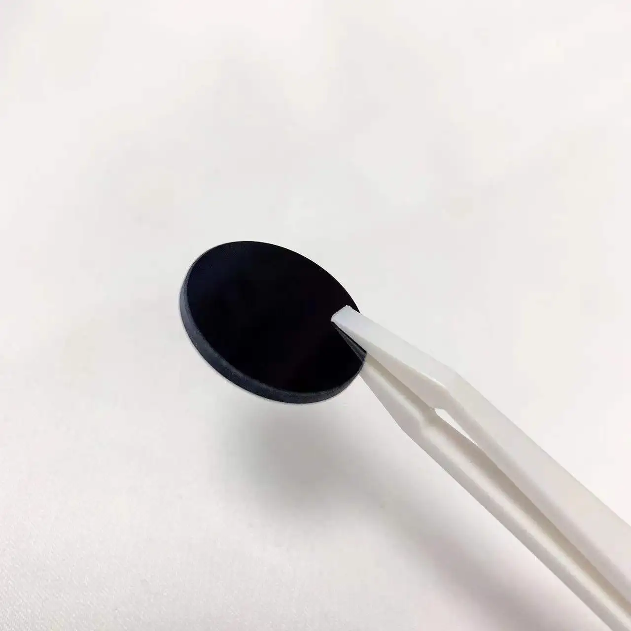 2 Chiếc Mỗi Kích Thước Đường Kính 18Mm Với 2Mm Và Độ Dày 2.2Mm 930nm IR Qua Bộ Lọc Kính HWB930