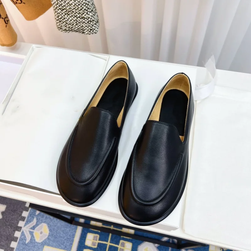 Genuine leather round toe comfortable and soft flat sole single shoes, casual and simple walking and driving loafers for women