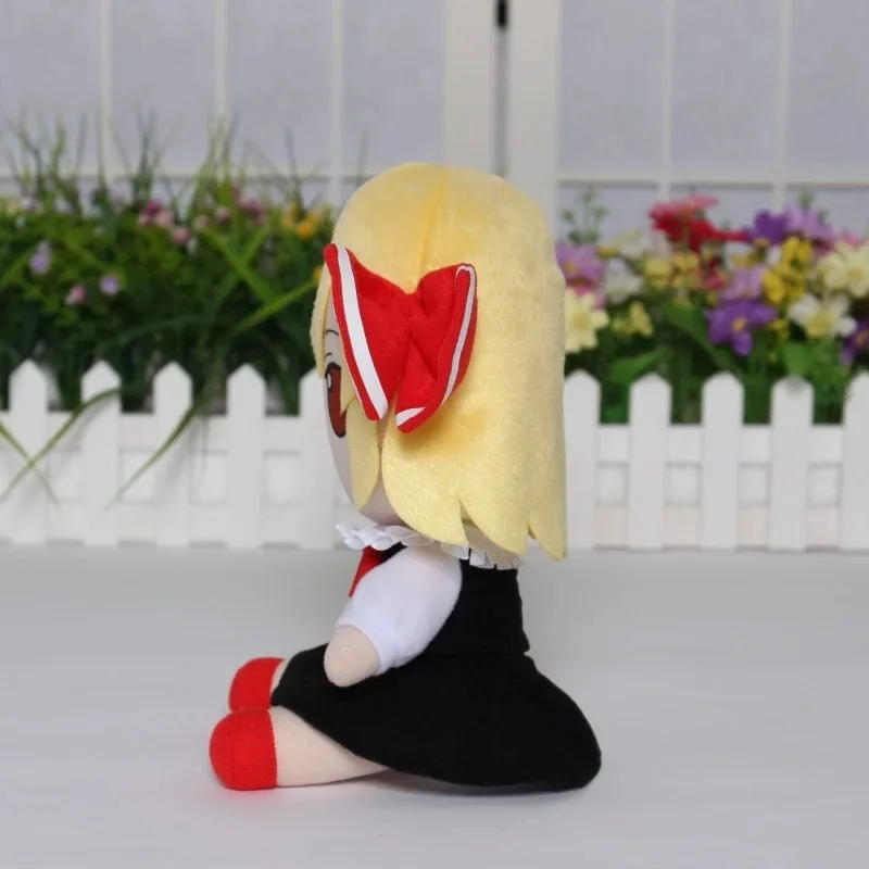 Urocza Anime Fumo Rumia Cosplay urocza poduszka wypchana siedząca dziewczynka Kawaii prezenty bożonarodzeniowe