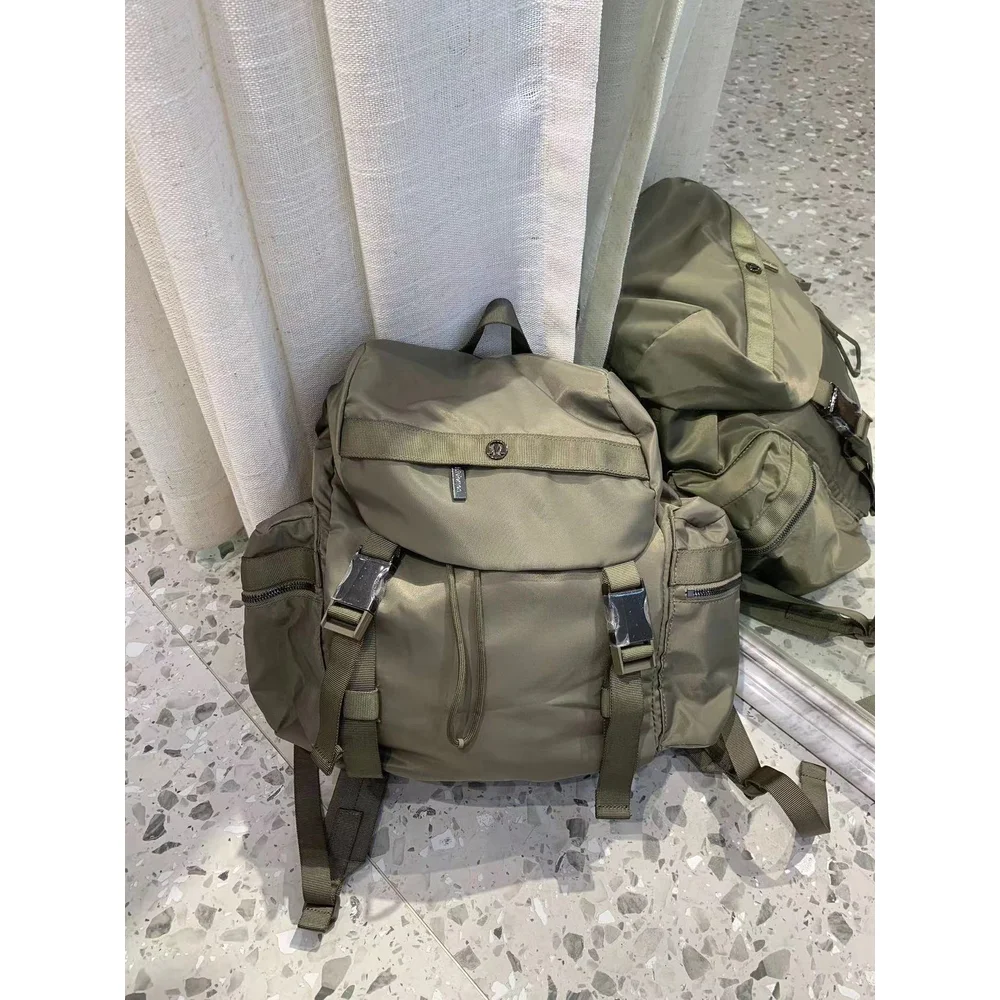 fashionable-and-minimalist-backpack-with-waterproof-cover-backpack-with-large-capacity-suitable-for-both-men-and-women