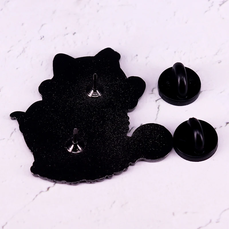 Cute White Cat And Ball Of Yarn Badge Motor Skills Enamel Pin Kawaii Kitten Lapel Pin