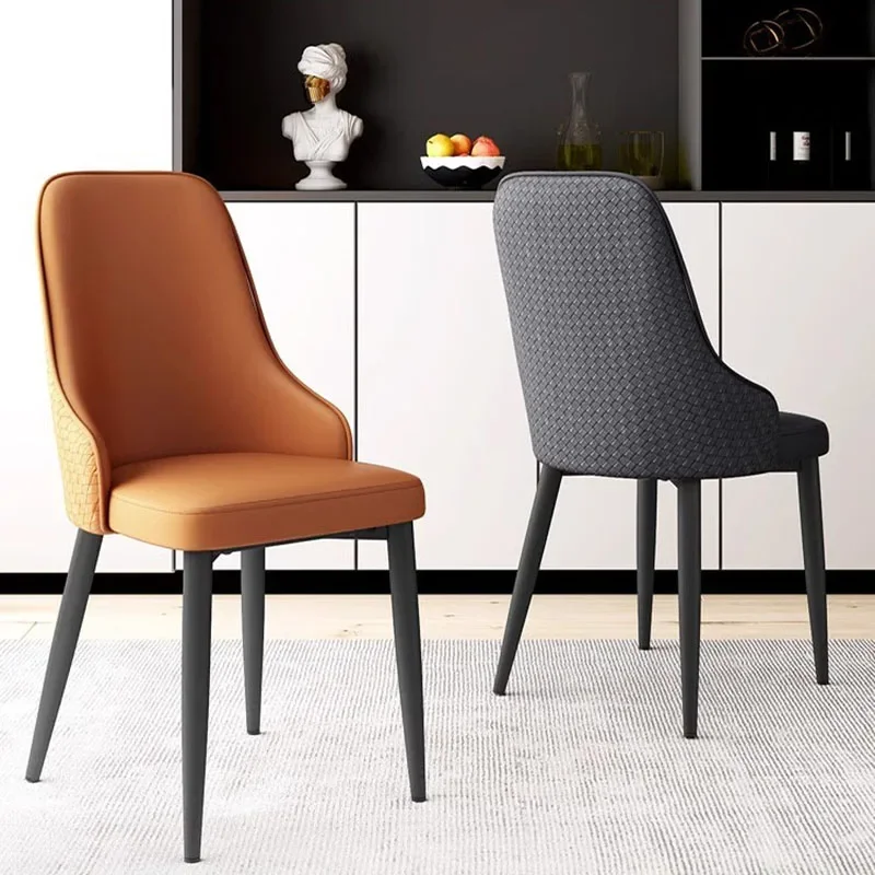 Lounge Armchair Wheel Chair Bar Stool Nail Salon Chairs Individual Nordic Comfy Replica Design Butaca Rattan Ground Dresser