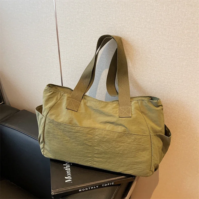 

Zipper Nylon Solid 2025 Hot Selling Shoulder Bag Large Capacity Simple Fashionable Crossbody Bag Soft Popular Commuting Handbag