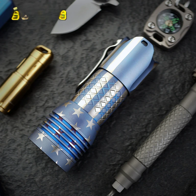 Титановый фонарик ограниченной серии