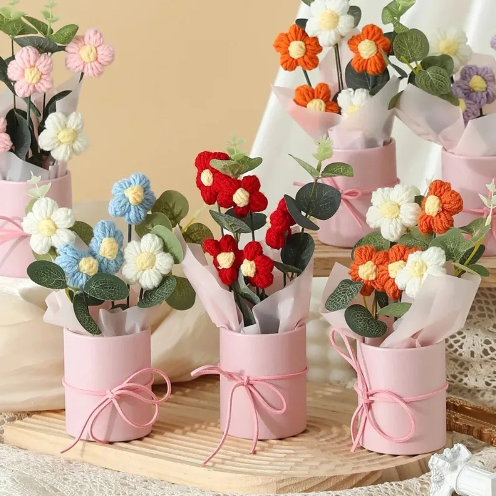 Knitted Crochet Flowers Colorful with Bucket Artifiical Folwer Bouquet Handmade Woven Simulated Flower Teachers\' Day