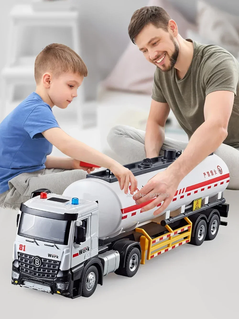 16.5 Inches Oil Tank Truck Model Toy Alloy Diecast High Simulation Truck Model Sound Can Spray Water Toys for Kids Holiday Gifts