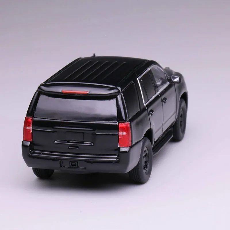 New 596 Model 1:64 Black Chevrolet Tahoe Unmarked US Police Alloy