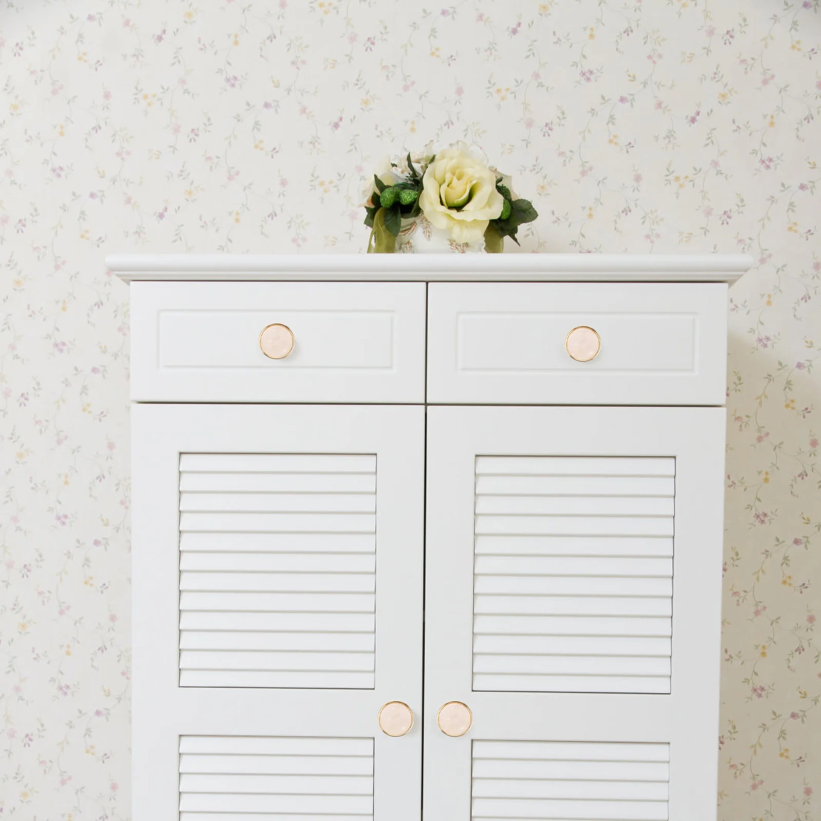 

2Pcs Single Hole Small Drawer Pulls Zinc Alloy Nordic Style Round Cabinet Door Knobs for Home Furniture Cabinet Door Pulls