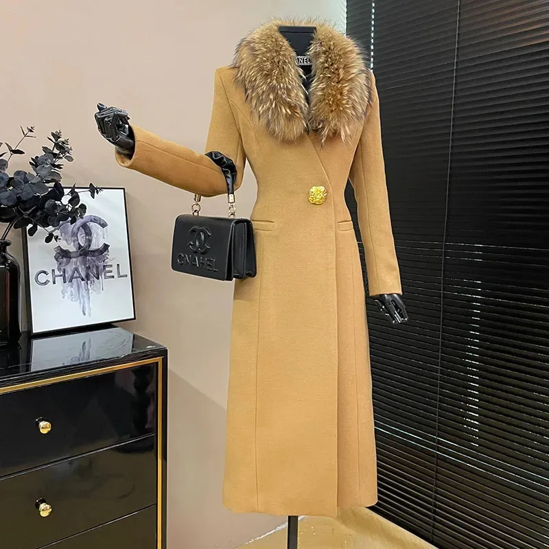 

Camel-Colored Fashionable Women's Woolen Coat 2025 Winter New Natural Collar Slim Shaping High-Quality Women's Woolen Coat H675