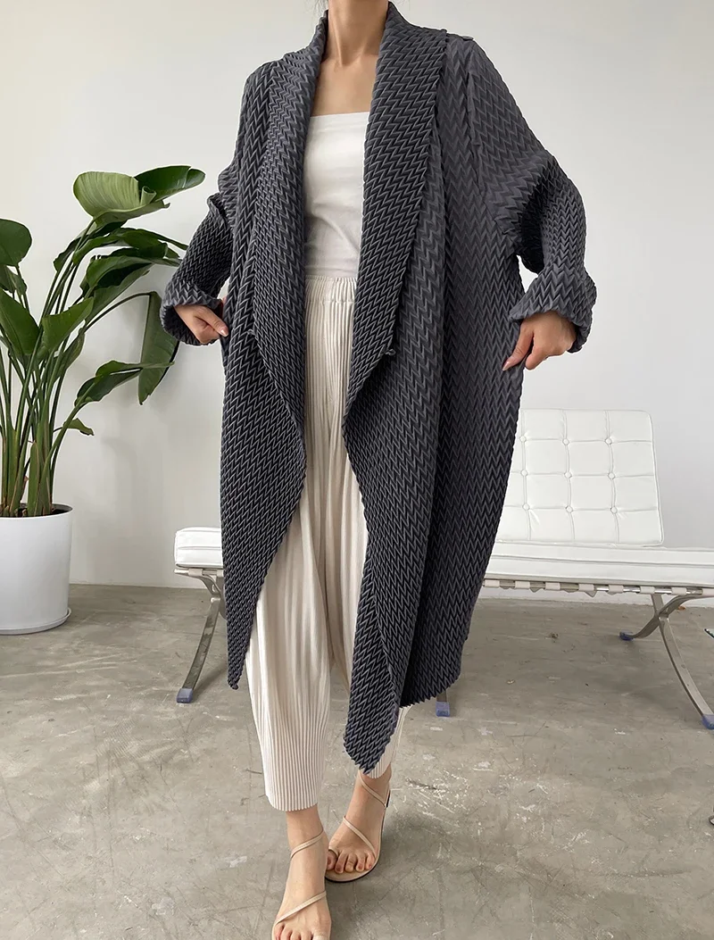 Fold Miyake These 2024 Spring New Small Stroke All-matching Temperament Coat Long Sleeve Solid Color Medium Long Trench Coat