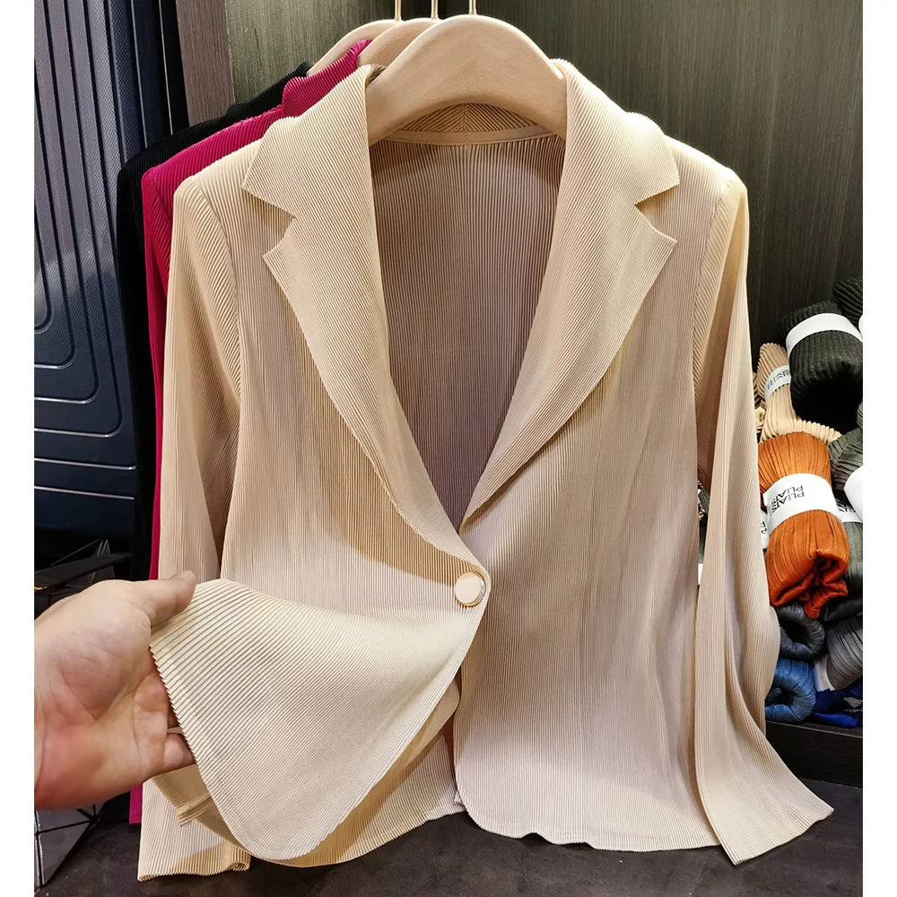 Miyake Pleated Solid Color 2025 Pleated Blazer Women's Spring/Summer New Style Elegant Commuter Long-Sleeved Versatile Top