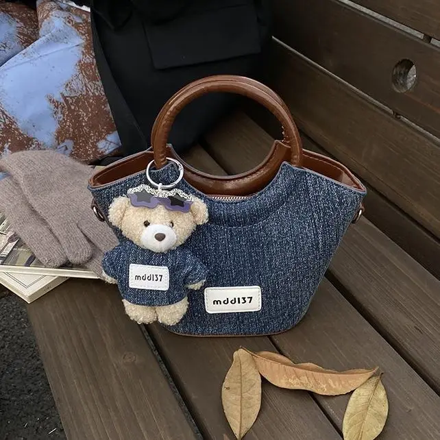 

Retro Letter Denim Handheld Bucket Bag Women Korean Chic Personality Shoulder Bag Ladies Casual Daily Commute Crossbody Bag 2025