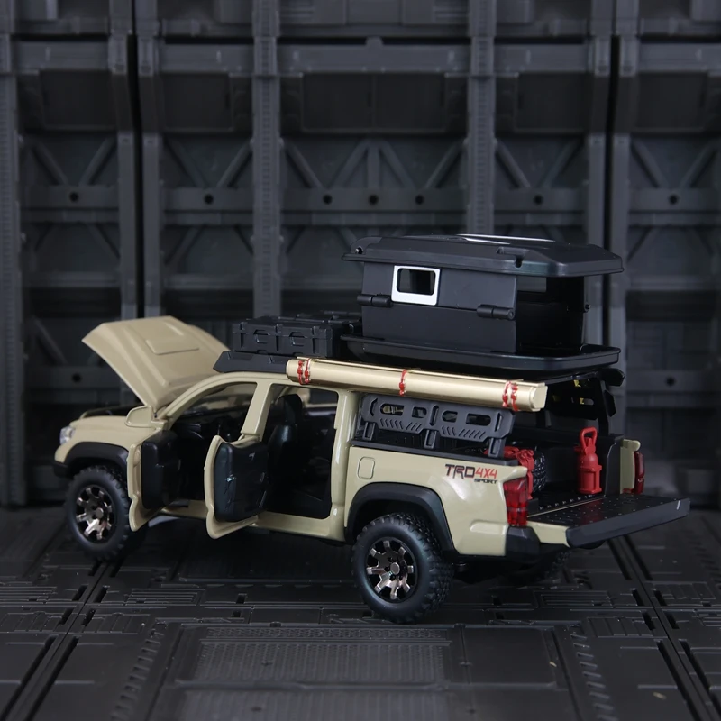 1:32 シミュレーション トヨタ タクマ トラベルエディション 合金製 オフロード車 モデルカー 豊富なディテール、精巧な仕上がり、高品質
