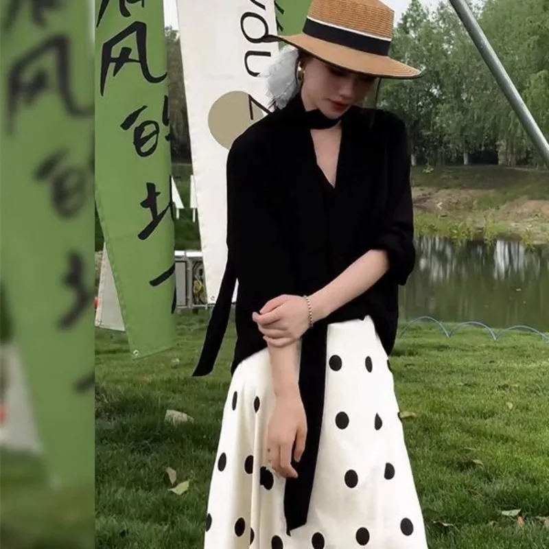French High-end Casual and Elegant Set for Women 2026 Summer Featuring A V-neck Ribbon Shirt and Polka Dot Skirt A Two-piece Set
