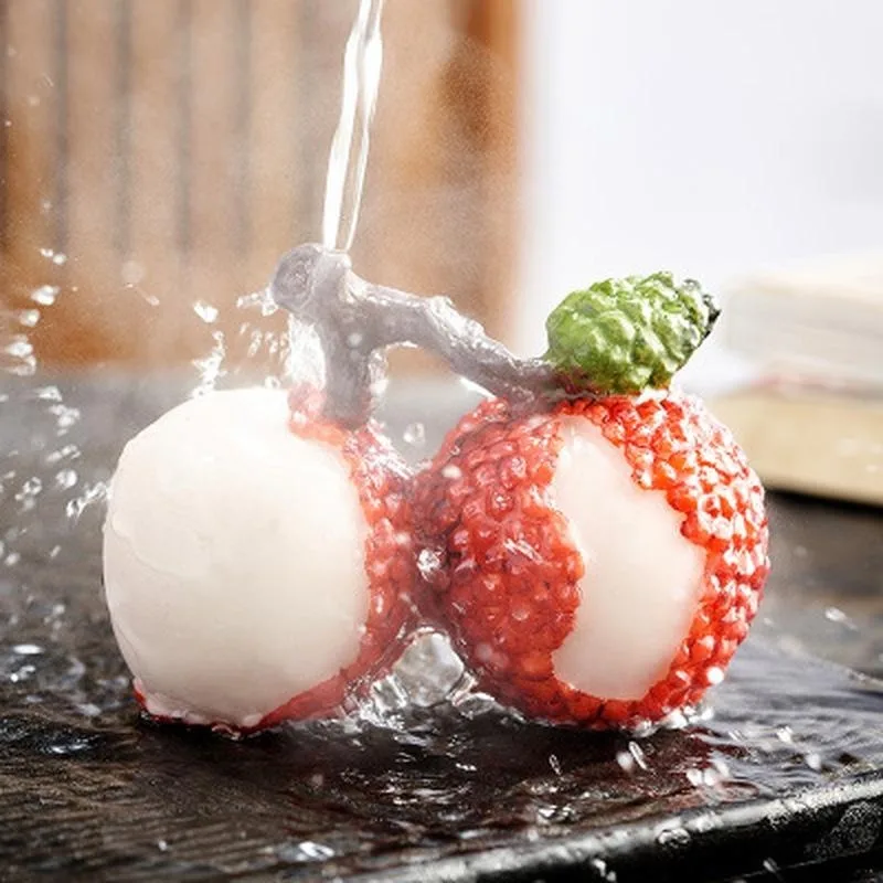 1Pc Resin Color Changing Litchi Tea Pet Tea Accessories Household Office Fruits Decoration