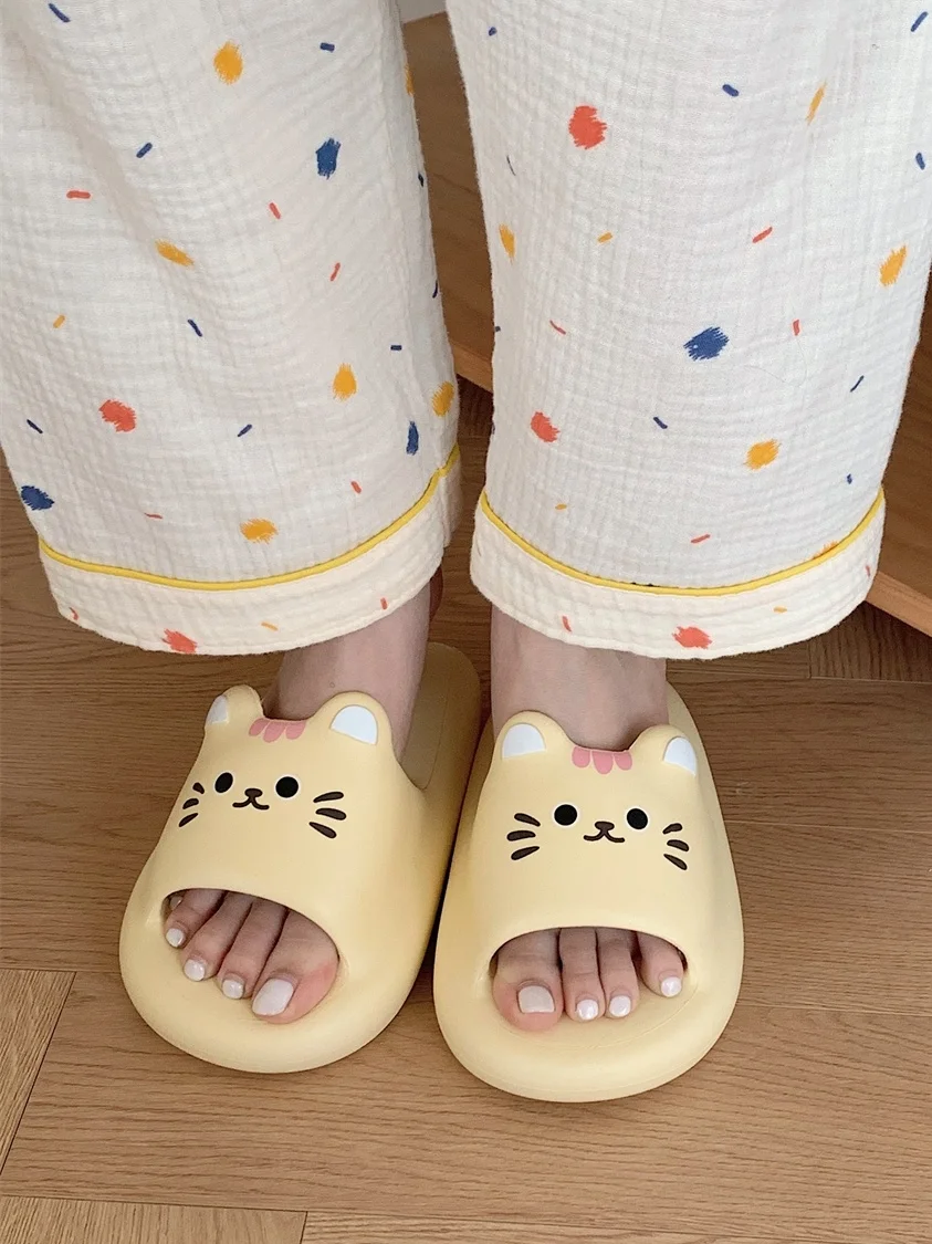 EVA Thick Sole Slipper Women Cute Kitty Slippers Female Summer Girl Heart Home Bathroom Slippers Beach Sandals Flip Flops