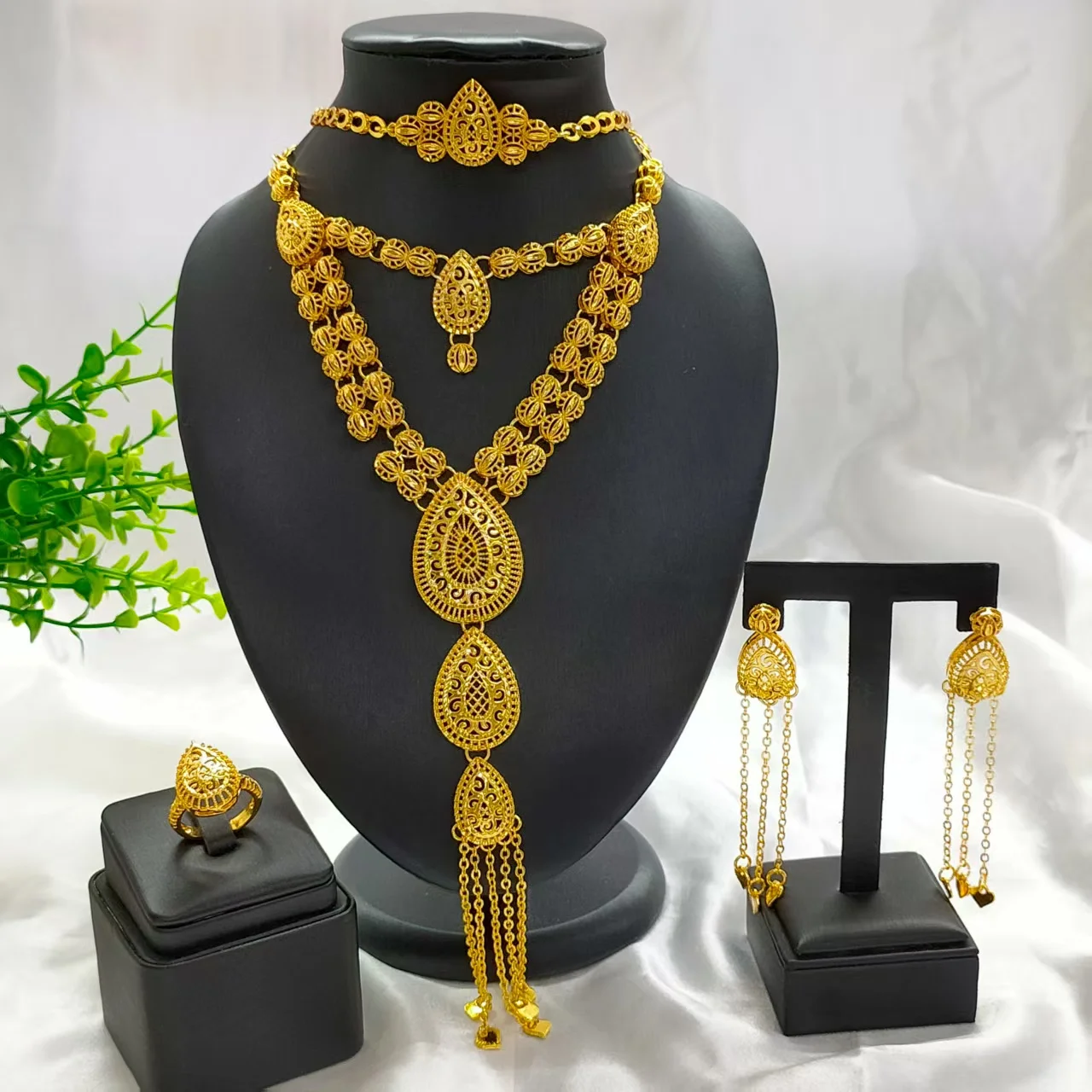 

Модное ожерелье и серьги, комплект ювелирных изделий, Дубай, золотого цвета, французский цвет для женщин, свадебные роскошные арабские африканские подарки для вечеринок