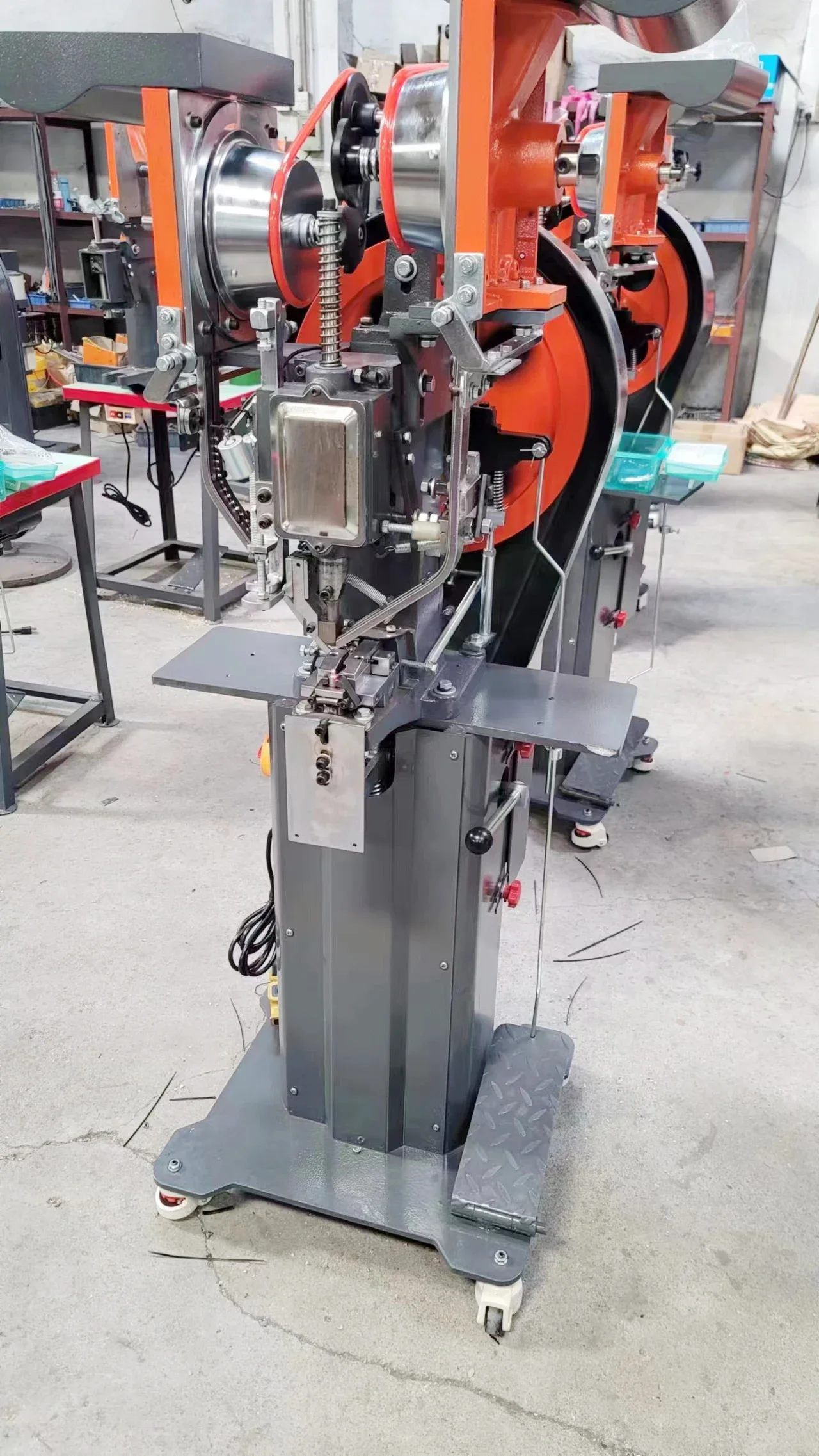 Automatic Auto Snap Band Metal Jeans Button Pneumatic Pin Metal Riveting Machine