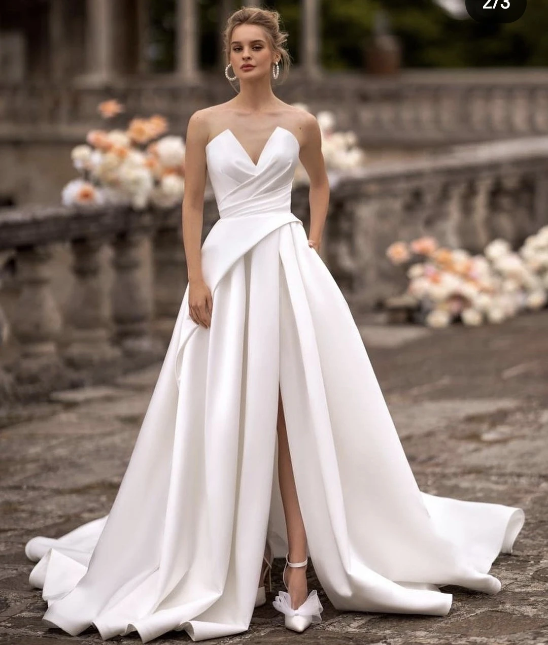 Vestido de Novia raso con tasca scollo a v in raso senza maniche a-line abito da sposa con spacco laterale personalizza per misurare abiti da sposa 2024