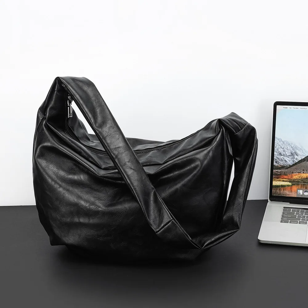 Neue modische Umhängetasche für Herren, große Kapazität, Hobo-Schultertasche, luxuriöse Umhängetasche aus weichem Leder, Dumpling-Tasche, Herren-Sling-Bag – Detail 2