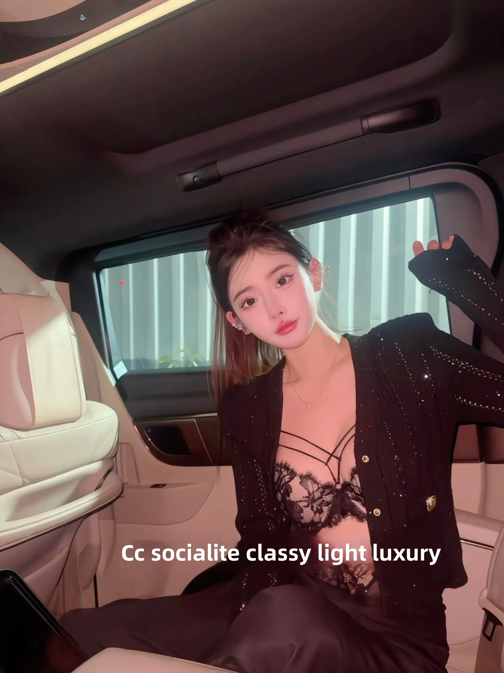 Seksowne koronkowe body z paskami, stanikiem z fiszbinami, modelujące biust i brzuch, bielizna z wysokim stanem, spodnie z bawełny.