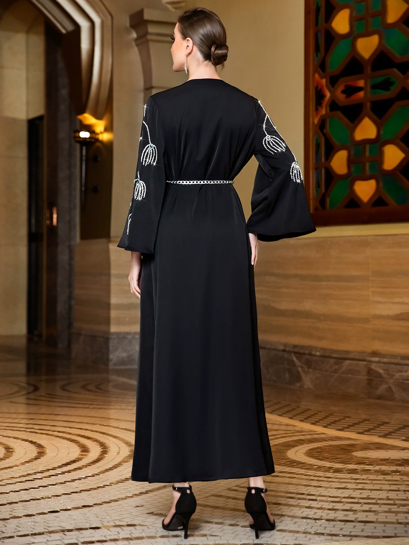 Ramadan black trumpet sleeve patchwork lake blue Muslim fashionable temperament style, paired with Middle Eastern clothing