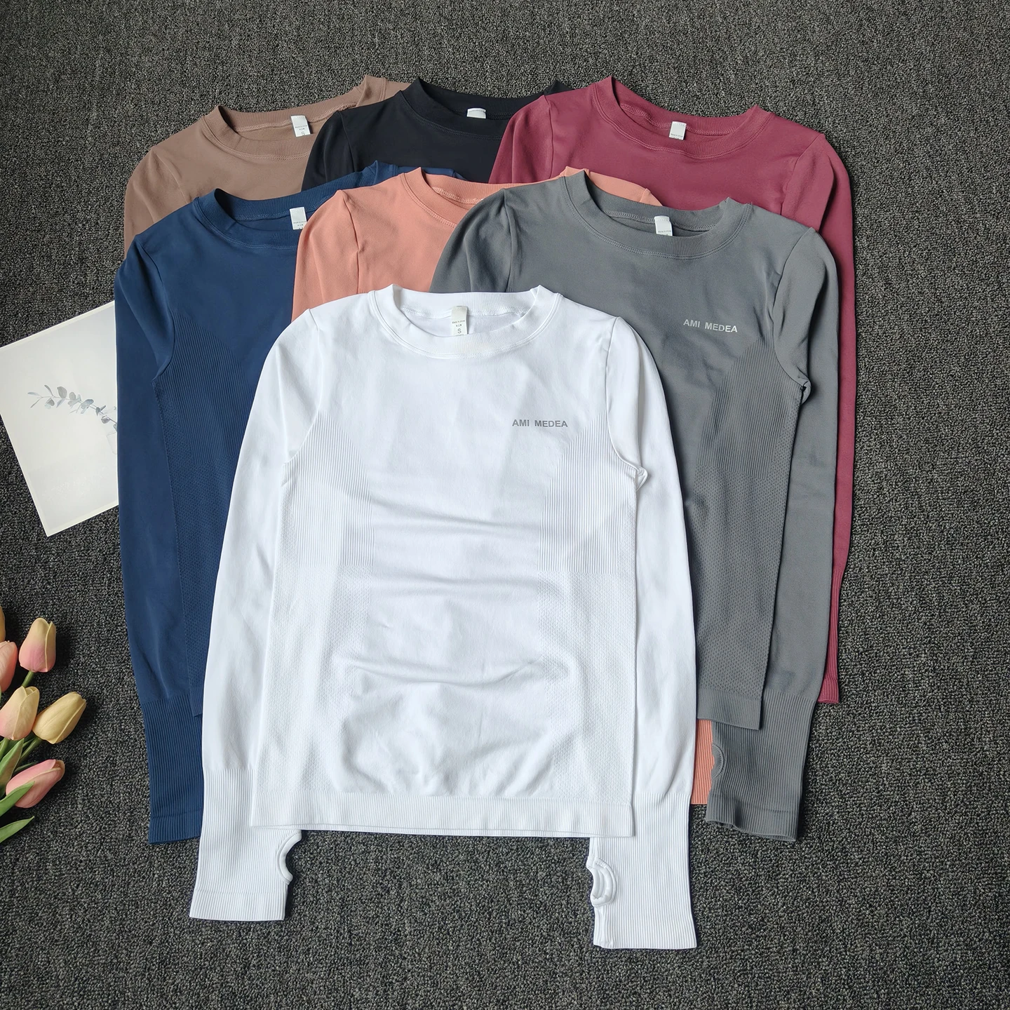 قميص لياقة بدنية نسائي مضغوط بأكمام طويلة، سريع الجفاف وجيد التهوية للجري واليوجا والتدريب #1