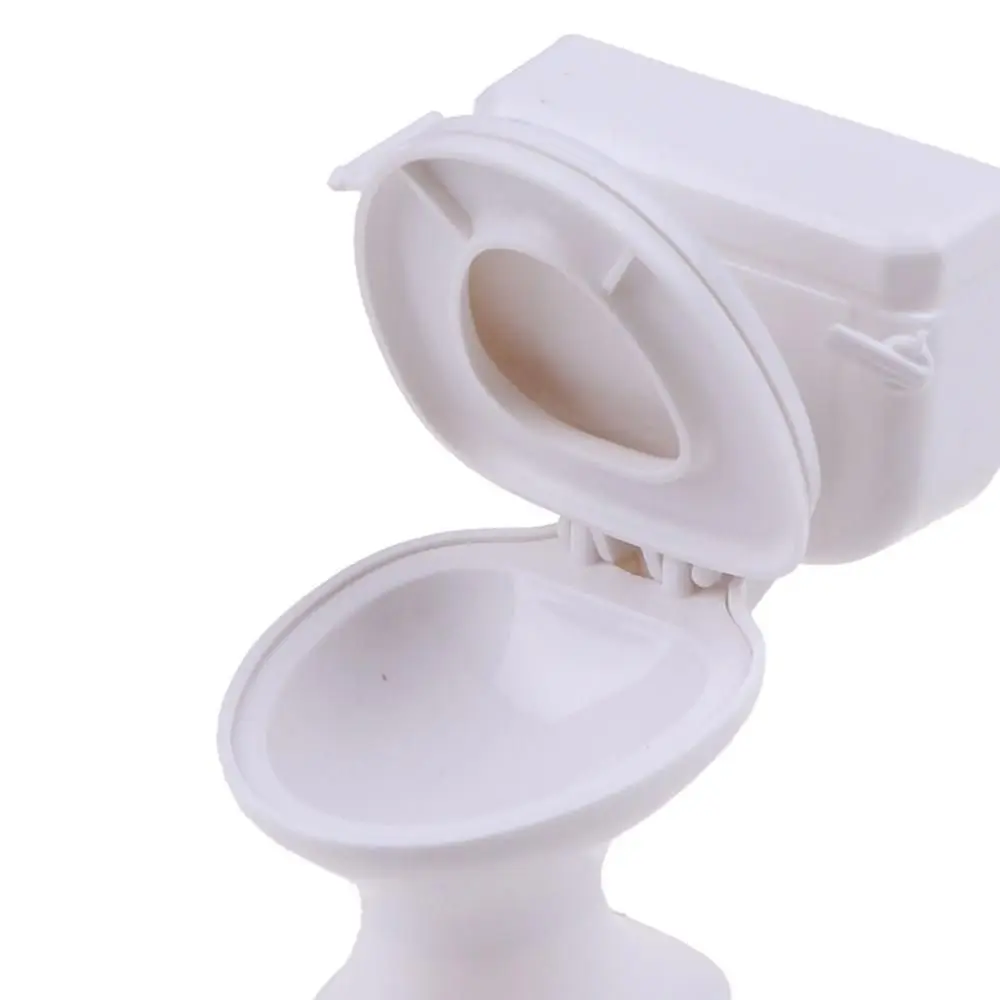 Giocattoli Casa da gioco Ornamento da bagno Bianco Closestool Modello Toilette in miniatura Mobili per case delle bambole Accessori per bambole