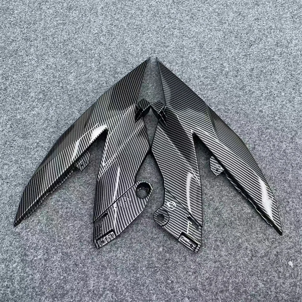 

ABS motorcycle fairing is suitable for GSX250R middle panel middle enclosure 11 12 13 14 15 16 2017 2018-2024 carbon fiber paint