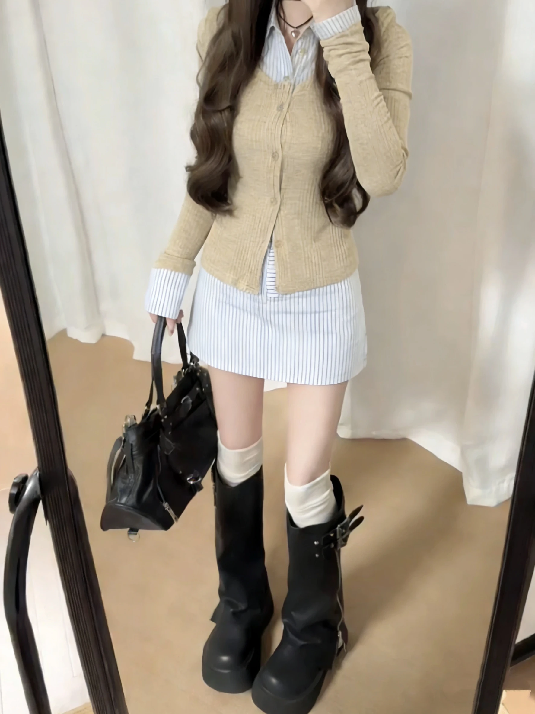 

Корейский комплект из двух предметов: короткая юбка и топ в стиле колледж-шик для женщин, модный комплект на раннюю весну, маленький размер, с высокой талией, в полоску