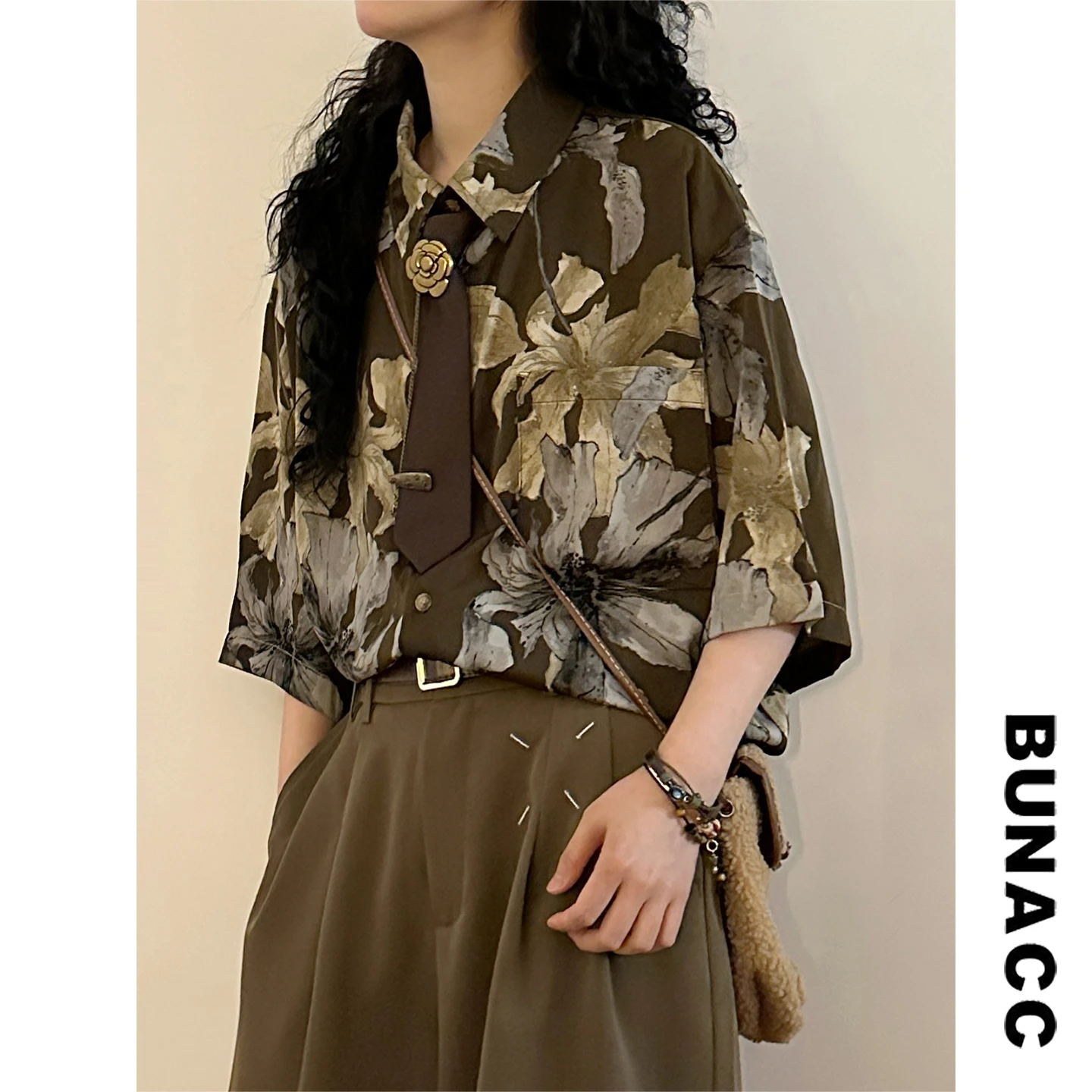 

Summer Floral Print Loose Short Sleeve Casual Shirt Women's Vintage Hong Kong Style Texture Necktie Loose Fit Female Top
