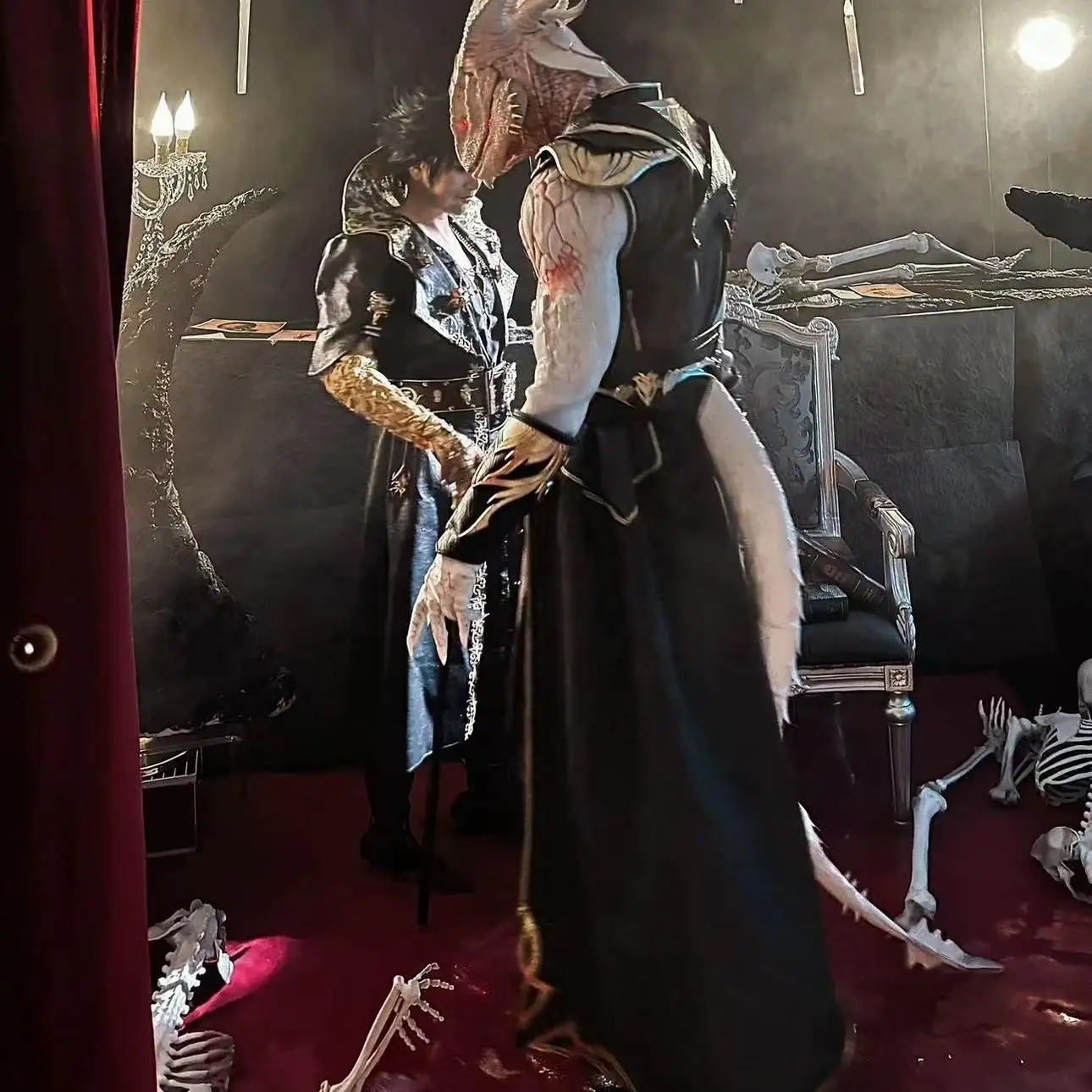 Handmade Animation Props Flexible Movable Bones Dragon Lady Tail Cos Anime Props