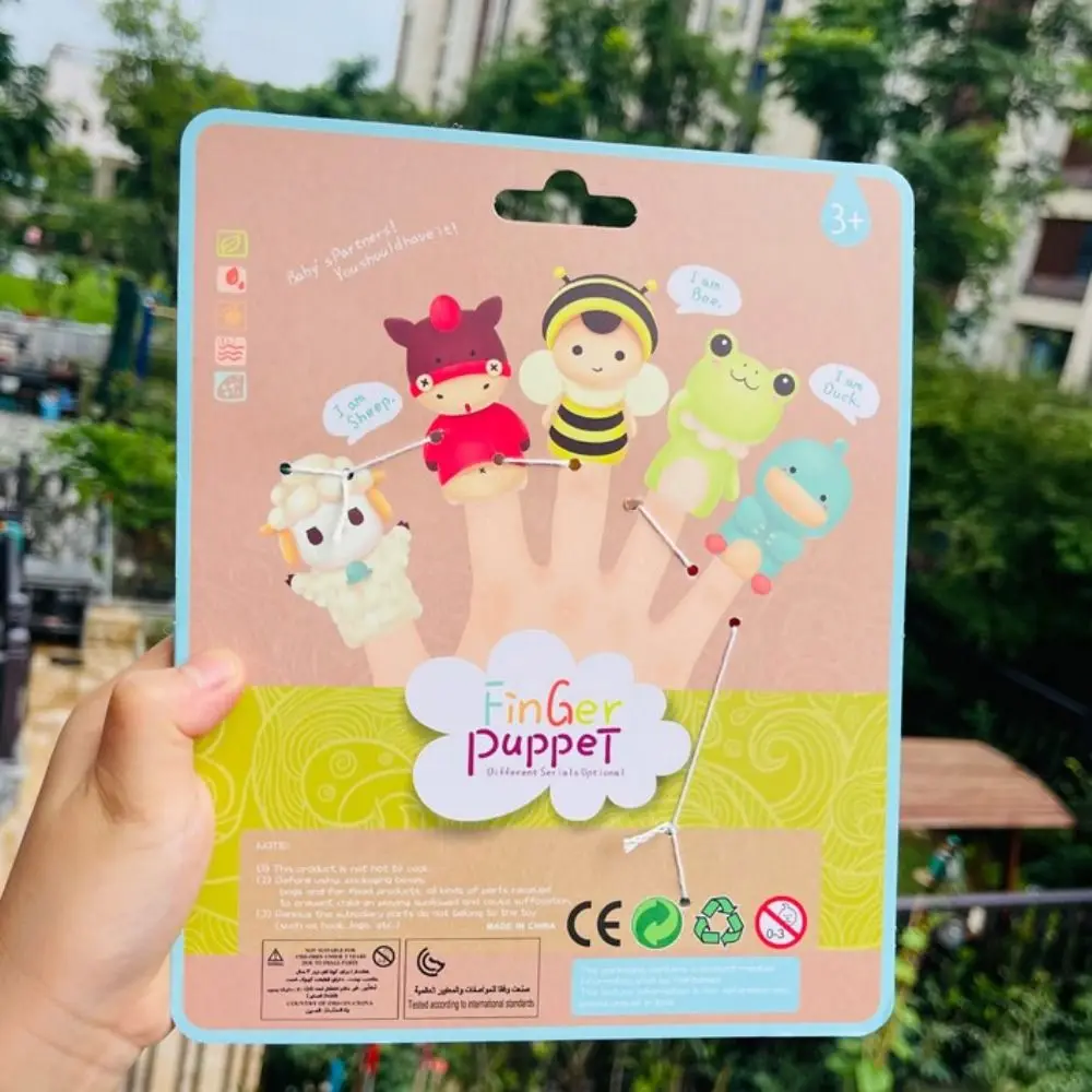 5 pz Colorato Mini Animale Burattino A Mano di Sicurezza Montessori Bambola Burattino Da Dito Giocattolo Set Massaggiagengive Masticare Giocattoli Coniglio Genitore-Figlio