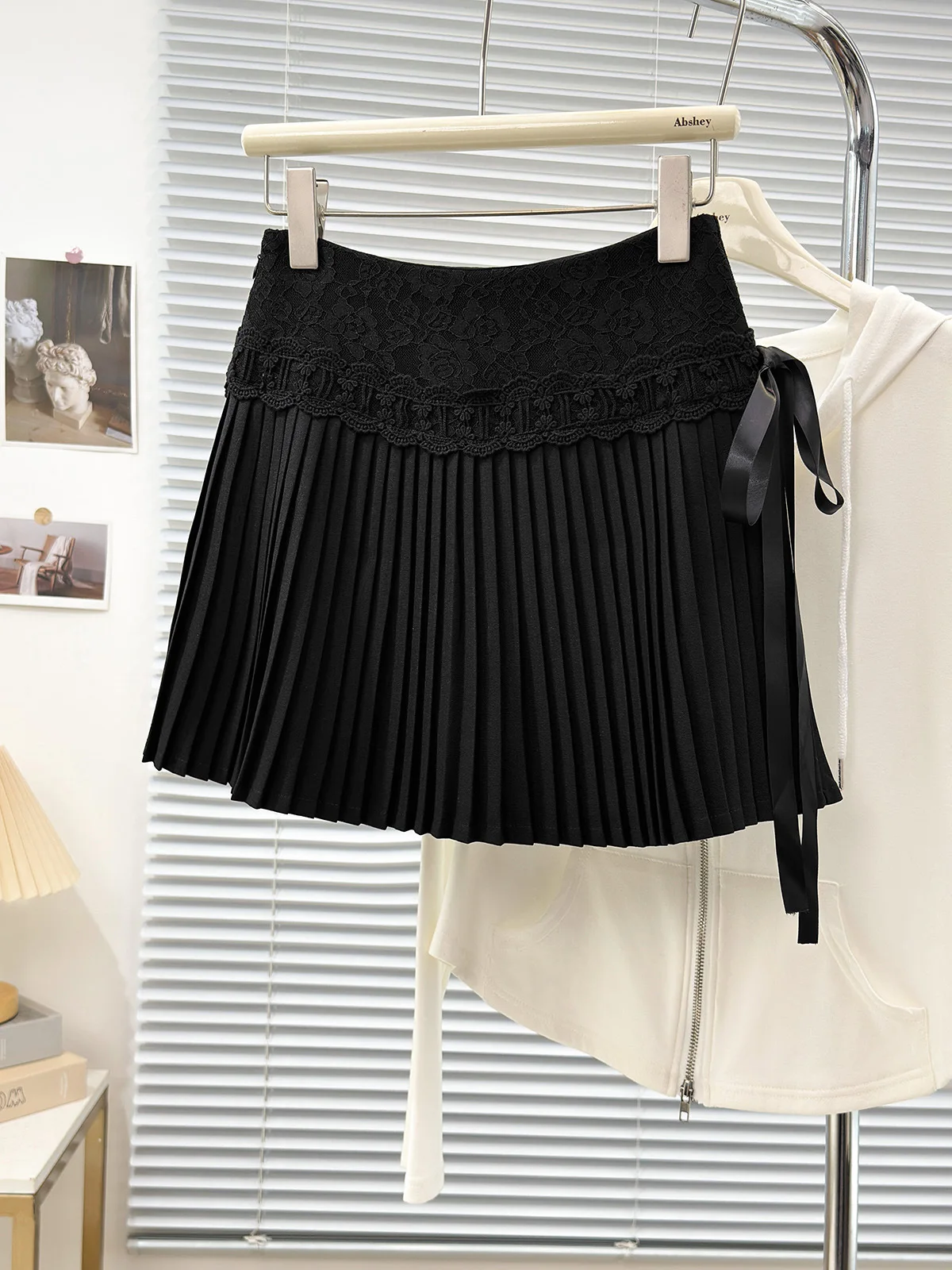 2026 Nieuwe zoete kanten splitbandjes geplooide rok ontwerp Y2k rok