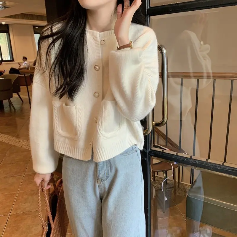 

Casual Single-breasted Cardigan Autumn Winter Korean Solid Color Female Clothing Commute Basic Stylish Pockets Knitted Sweaters