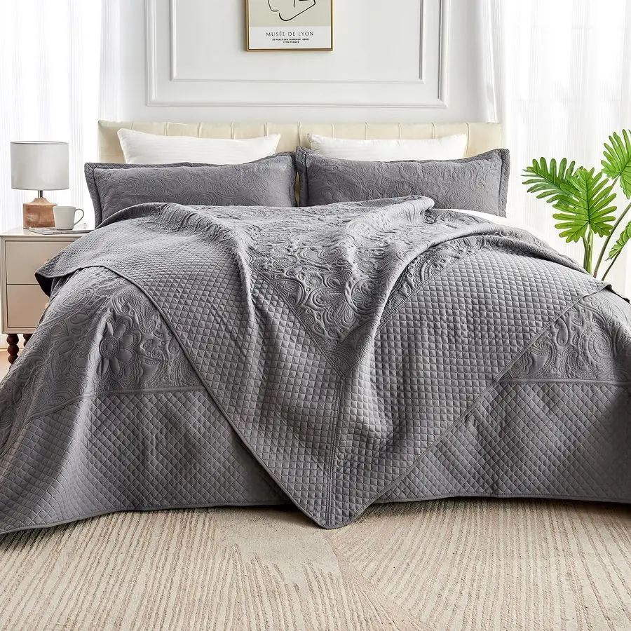 

King Quilts 132x120, California King Bedspreads with 2 Pillow Shams, Ultrasonic Quilting Floral Pattern Soft Microfiber Lightwei