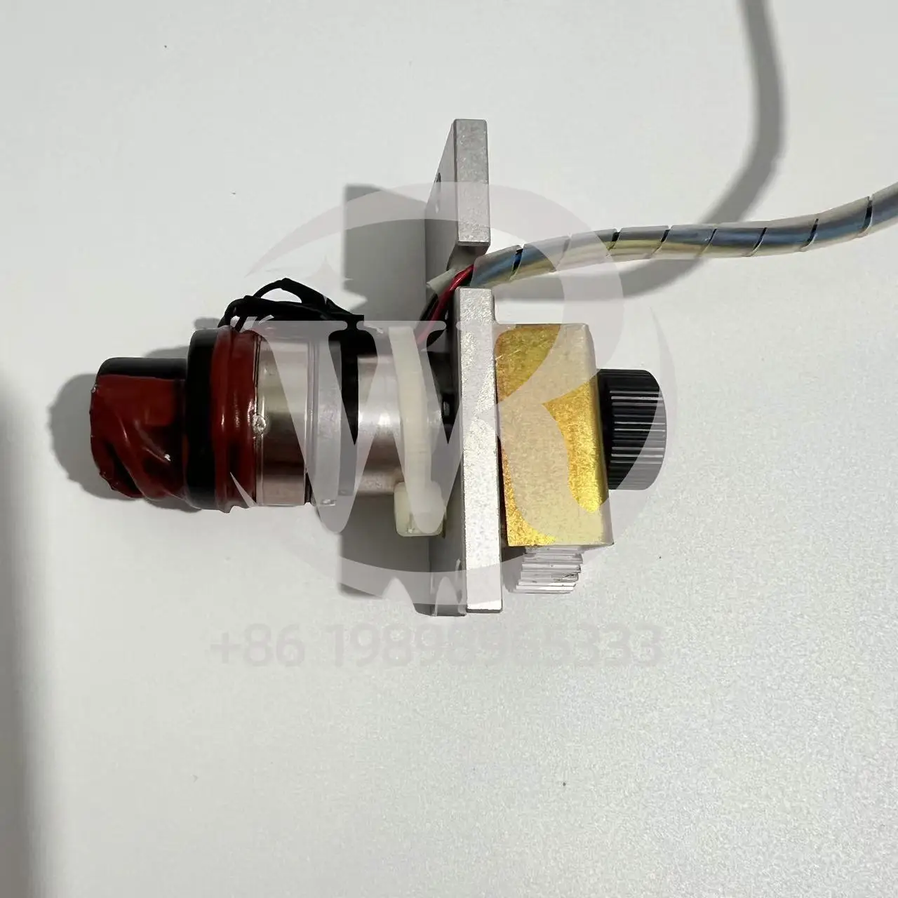 

Мотор красочного аппарата Komori LS40, запчасти Komori IJV4015004 для двигателей Komori