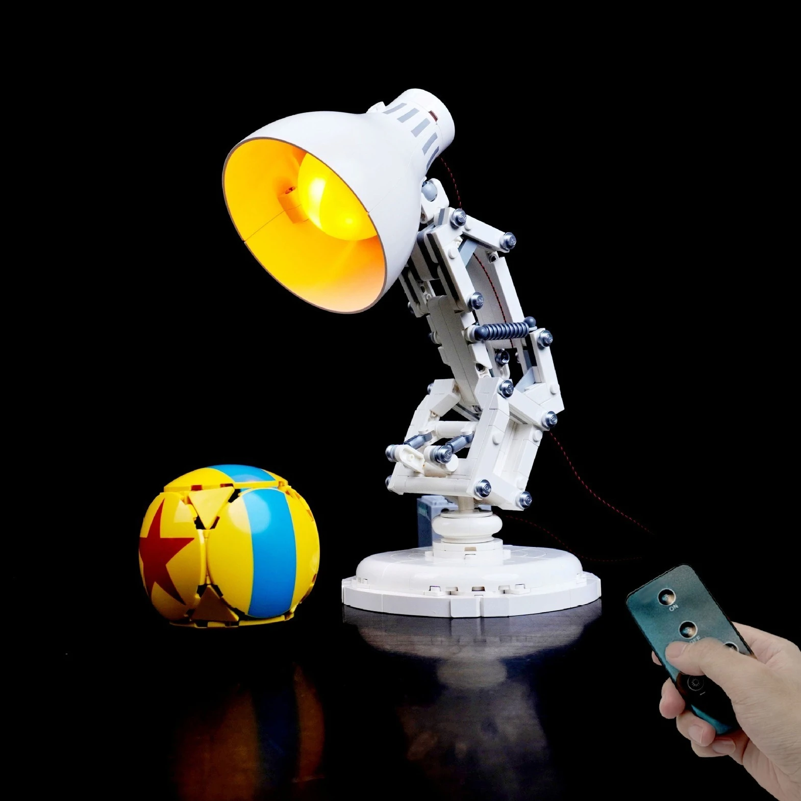 

Строительные блоки 21357, освещение, совместимое с Lego Pixar Luxo Jr. Bricks, игрушки-лампа «сделай сам» (модельные кирпичи в комплект не входят)