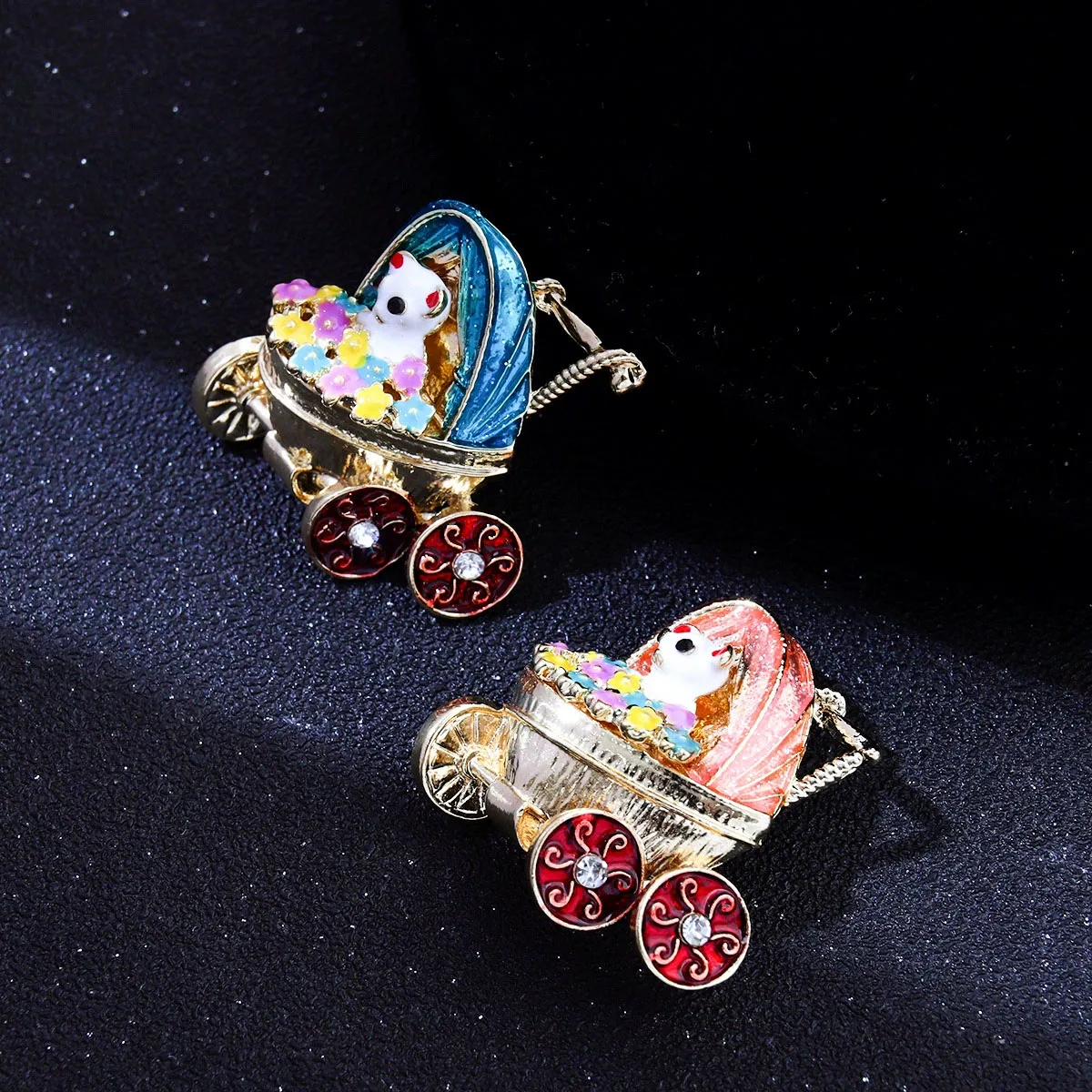 Cute Cartoon Drip Oil Stroller Bear Brooch Lady Treasure Mom Fashion Badge Dress Daily Jewelry Gifts