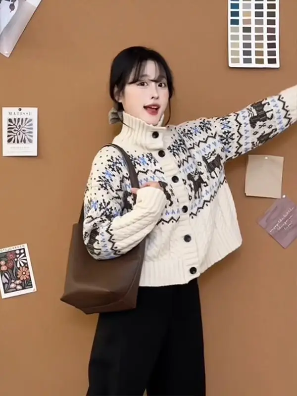 

Вязаный свитер в стиле ретро-шик с длинными рукавами, пальто на пуговицах с оленятами, мягкая осенне-зимняя верхняя одежда с высоким воротником из полиэфирного волокна