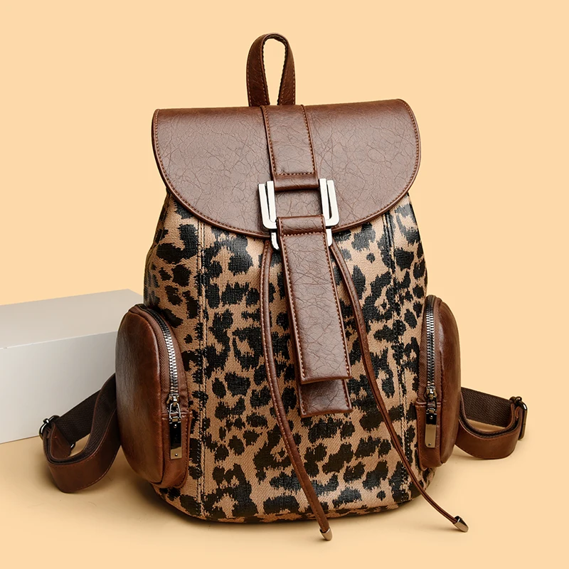 حقيبة ظهر جلدية للنساء عادية مصمم حقائب كتف للنساء 2025 الظهر حزمة الحقائب المدرسية للمراهقات كيس Mochila الأنثوية