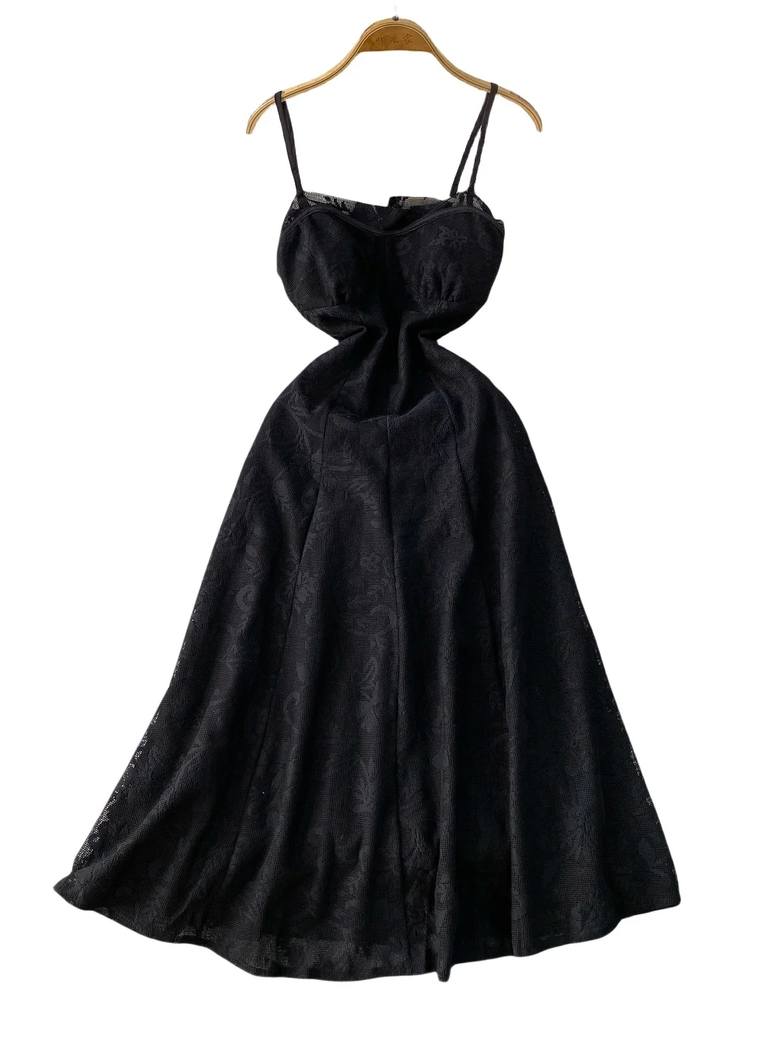 تنورة نسائية صيفية مفرغة من Ele مطرزة بخصر عالٍ للتخسيس طويلة مع وسادة صدر تنورة كورية على شكل حرف a