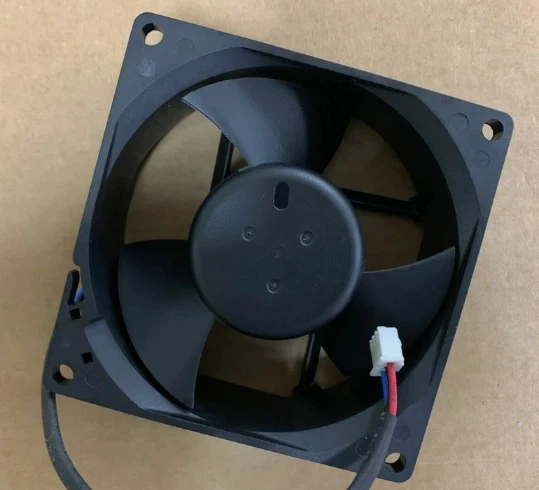 Brand New EFB0824EHF Fan 80 * 80 * 32Mm 3-Pin 24V 0.35A Fast Delivery