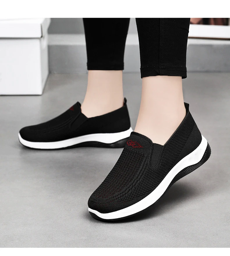 Women\'s Shoes Soft Sole Cloth Shoes Large Women Casual Mesh Shoes Autumn Slip on Sneakers Women\'s Vulcanized Shoe Zapatos Mujer