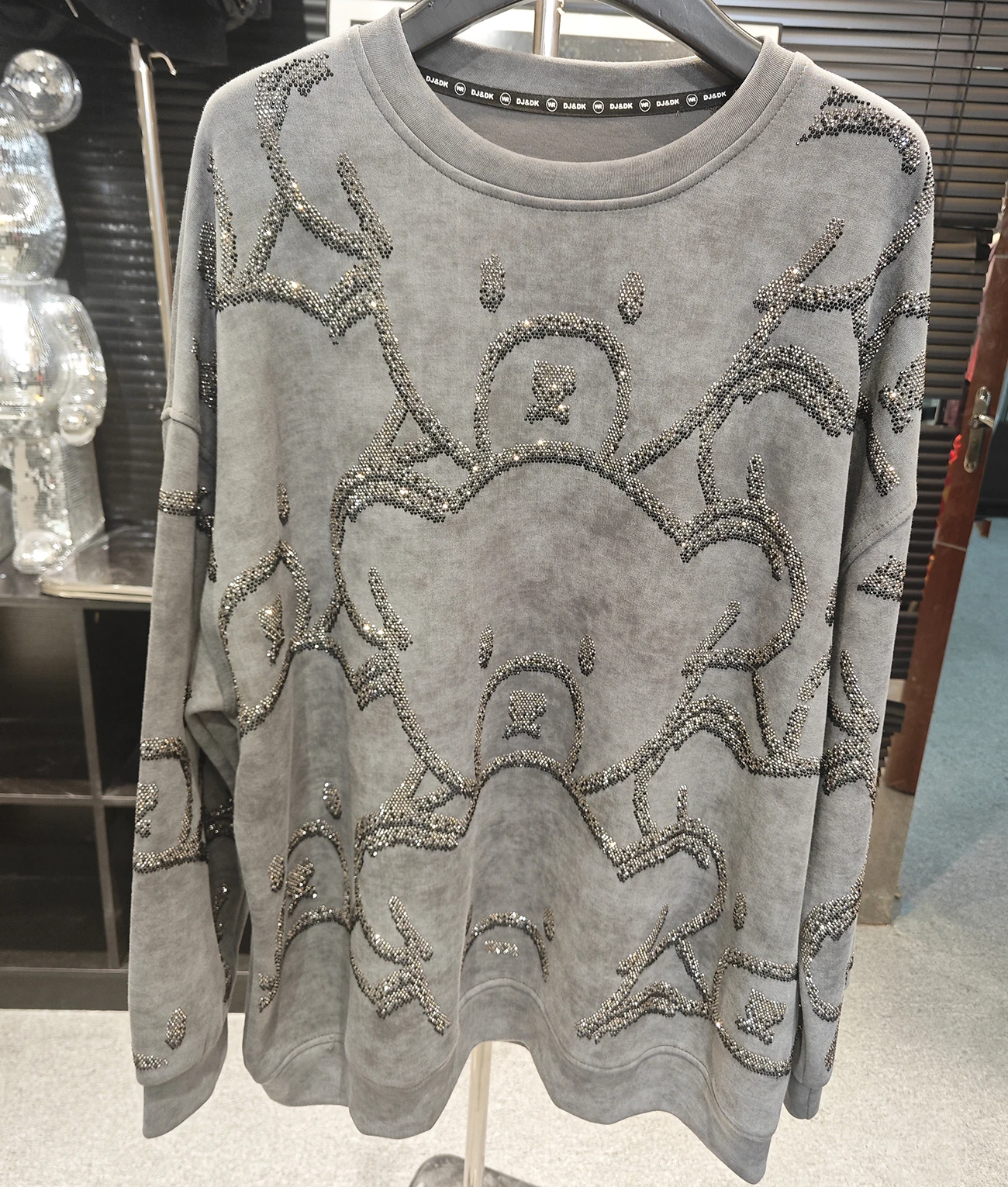 Felpe con cappuccio orso diamante caldo dell'industria pesante donna 2024 autunno nuova felpa pullover a maniche lunghe Casual allentata O collo Streetwear