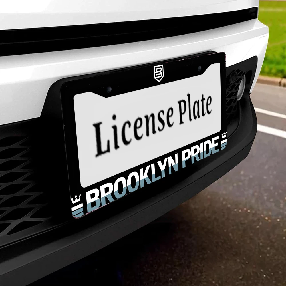 1 قطعة إطار لوحة ترخيص بفتحتين من الألومنيوم الأسود مع نمط بروكلين برايد، 6 × 12 بوصة، يتضمن طقم براغي، سيارة ريترو مبتكرة D