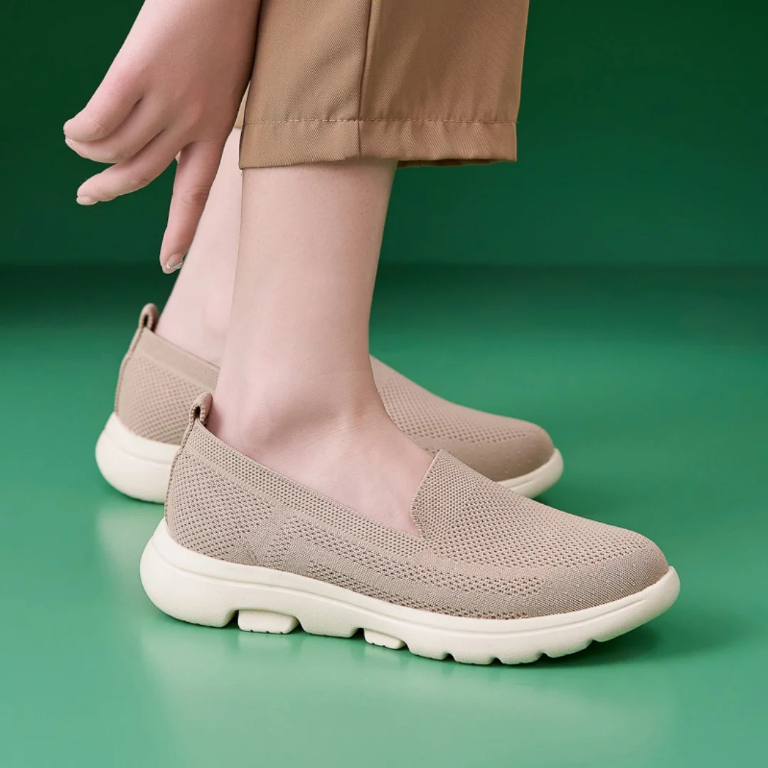 2024 Autumn and winter new large size casual fashion non-slip soft sole comfortable loafers flat shoes