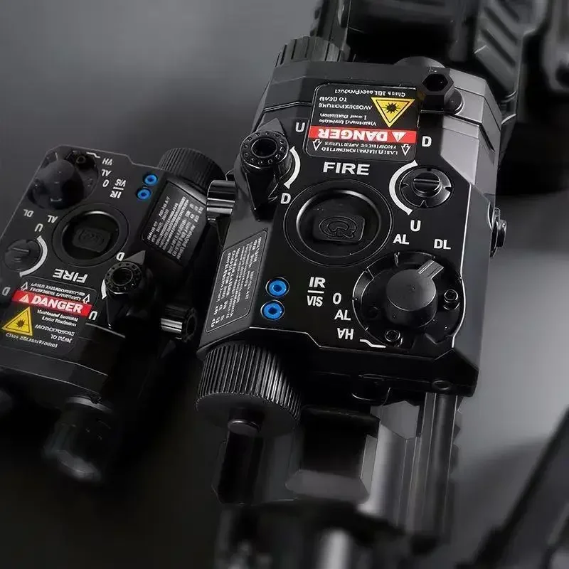 Hochwertiges PEQ15-förmiges Hobby-Display-Set, Rot-Grün-Strahlmodul, Stroboskop-Taschenlampe & kabelgebundener Dreifach-Steuerungsschalter – Detail 3