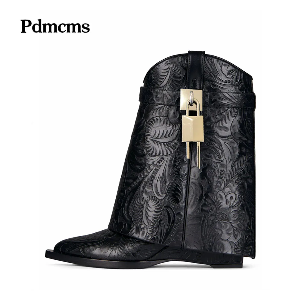 

Pointed Slipe On Short Leg Boots Women Slope Heel Embossed Print Sleeve Metal Shark Lock Decoration Belt Buckle Wedge Fold Boots